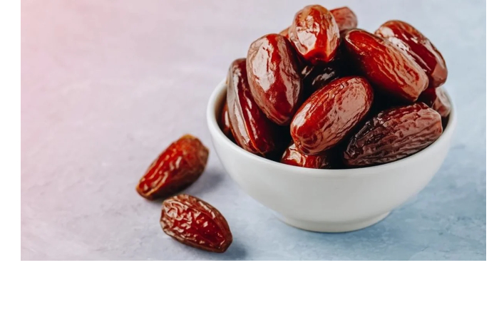 saudovskaya-araviya-peredala-20-tonn-finikov-nuzhdayushchimsya-v-azerbaydzhane