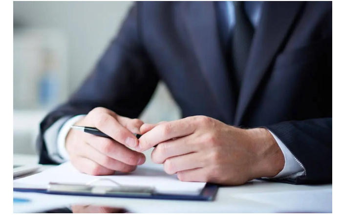 v-azerbaydzhane-otmenyaetsya-sistema-pooshchreniy-v-gossluzhbe