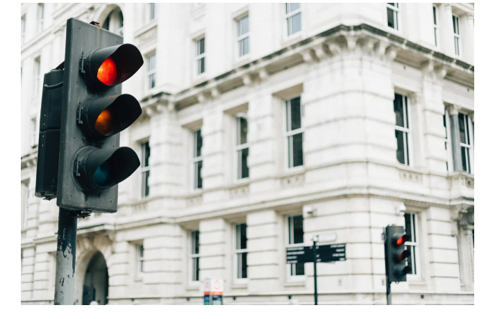 na-tbilisskom-prospekte-ustanovleny-novye-svetofory