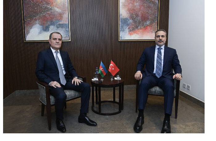 glavy-mid-azerbaydzhana-i-turtsii-obsudili-regionalnuyu-bezopasnost-na-blizhnem-vostoke