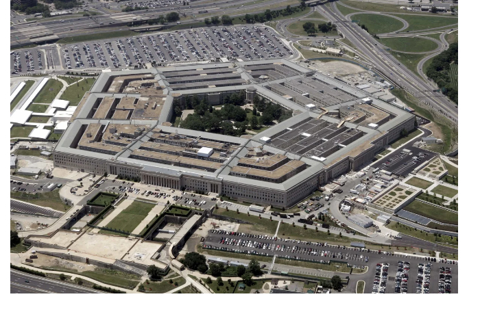 pentagon-tri-amerikanskikh-istrebitelya-sbity-kuveytom-sluchayno