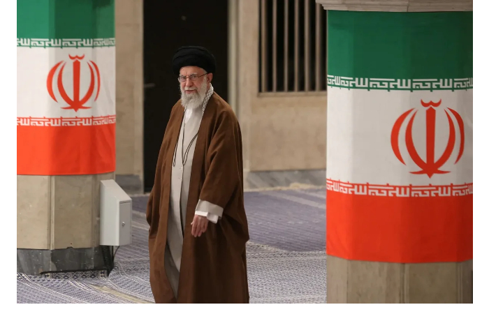 vdova-pokoynogo-khamenei-skonchalas