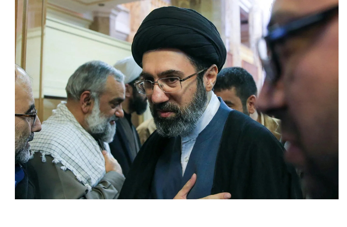 smi-khamenei-ranen-izolirovan-i-ne-otvechaet-na-soobshcheniya
