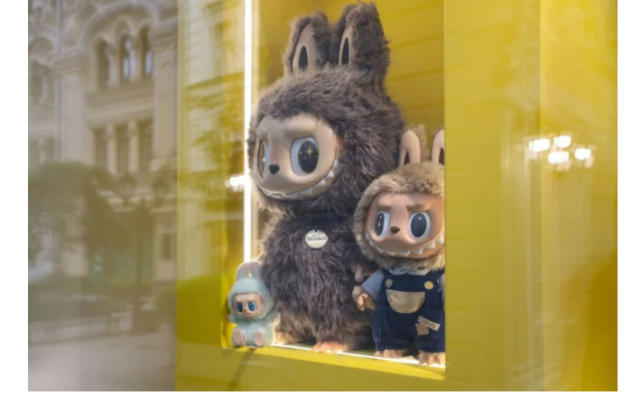 proizvoditel-igrushek-labubu-v-2025-godu-uvelichil-chistuyu-pribyl-v-4-raza