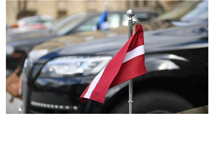 mid-latvii-vyrazil-protest-poverennomu-rossii