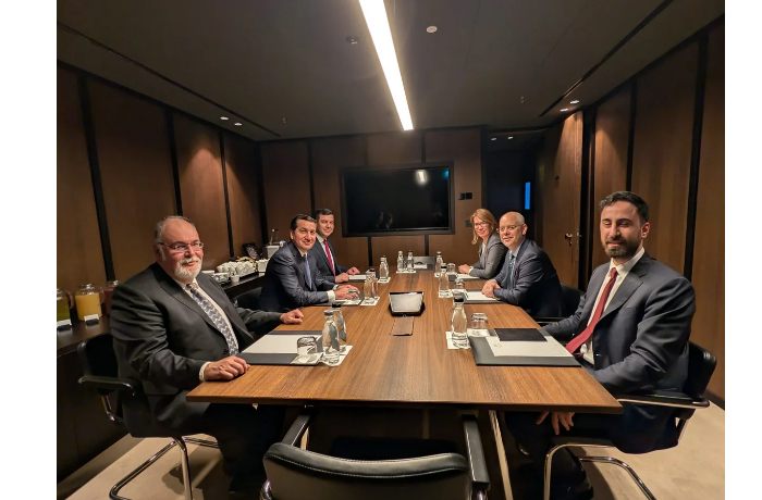 khikmet-gadzhiev-obsudil-regionalnuyu-bezopasnost-s-glavnym-sovetnikom-erdogana