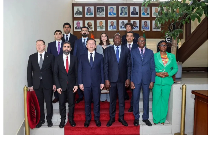 azerbaydzhan-i-kot-divuar-obsudili-energeticheskoe-sotrudnichestvo