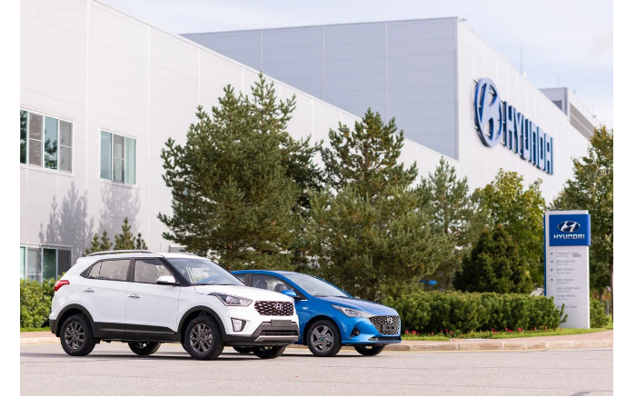 hyundai-otzyvaet-bolee-294-000-avtomobiley