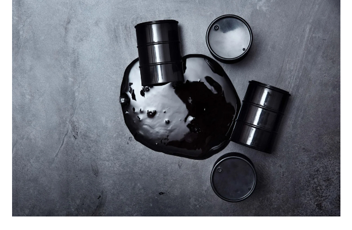 neft-dorozhaet-na-fone-ozhidaniya-blokirovki-ormuza-so-storony-ssha