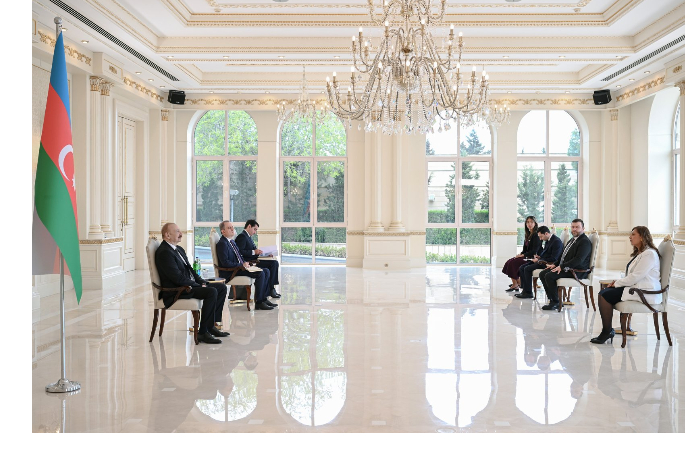 prezident-ilkham-aliev-prinyal-novonaznachennogo-posla-kolumbii-v-azerbaydzhane-foto