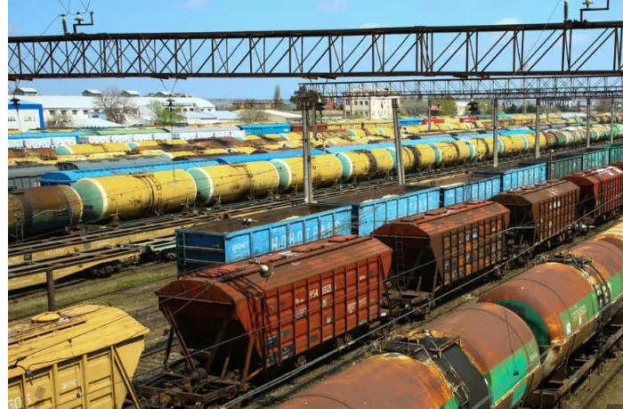 azerbaydzhan-segodnya-otpravit-v-armeniyu-22-vagona-s-diztoplivom