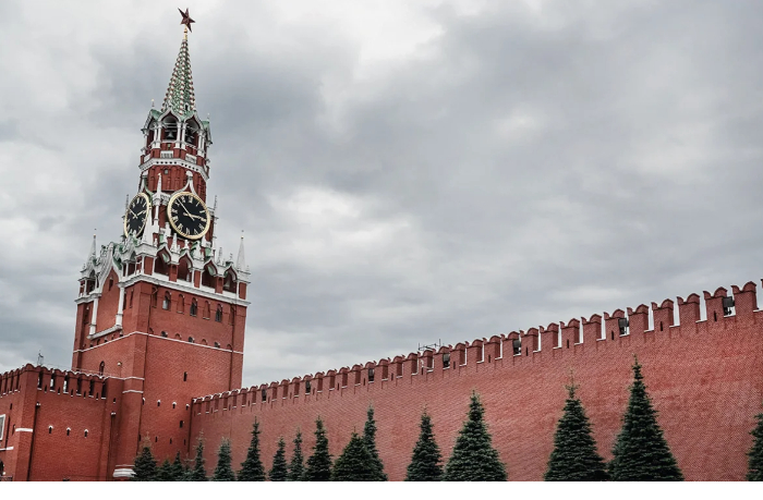 v-kremle-schitayut-chto-rossiyane-ponimayut-prichiny-ogranicheniya-interneta-v-rf