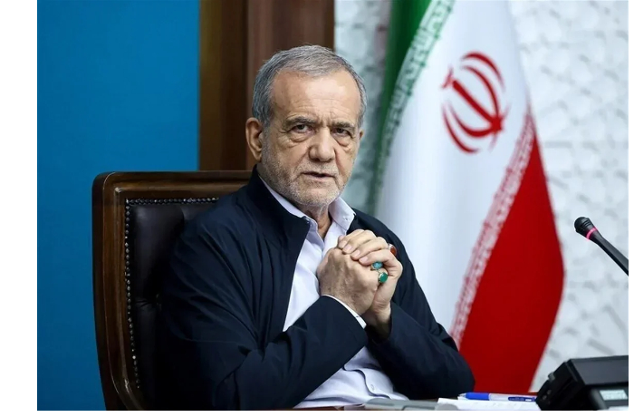 pezeshkian-tegeran-ne-poterpit-popytok-navyazat-yemu-kapitulyatsiyu