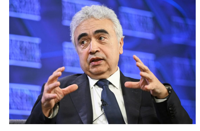 fatikh-birol-yevropa-raspolagaet-zapasami-aviatopliva-primerno-na-shest-nedel