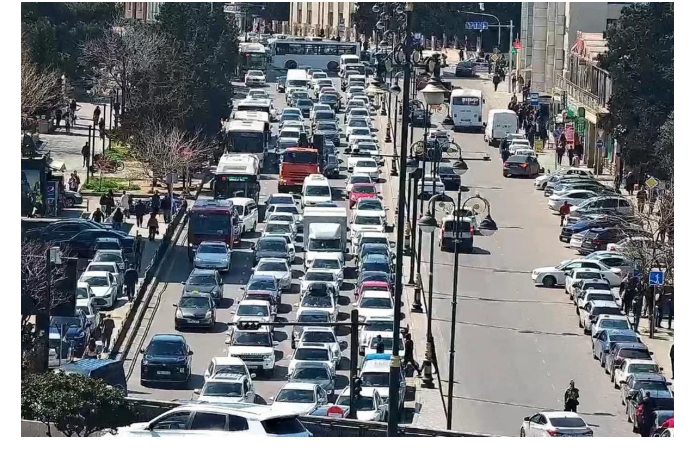 transportnyy-kollaps-v-baku-nazvana-prichina