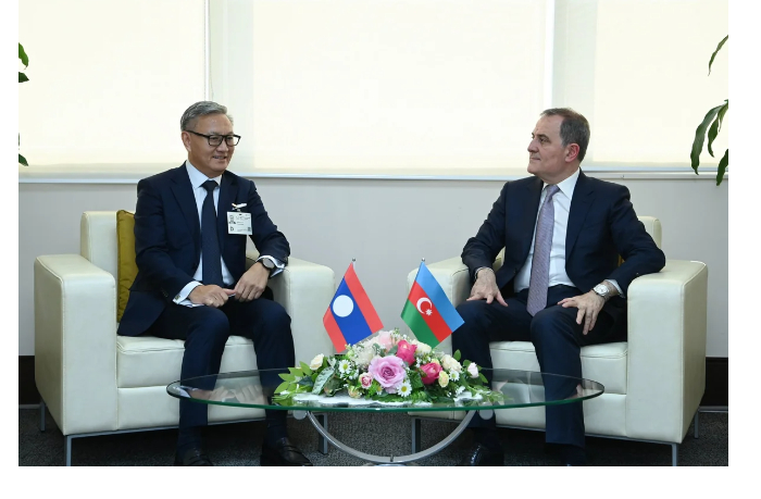 dzheykhun-bayramov-obsudil-s-laosskim-kollegoy-voprosy-dvustoronnego-sotrudnichestva