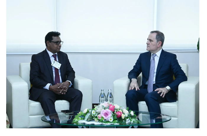 bayramov-i-pannilage-obsudili-ekonomiku-turizm-i-gumanitarnoe-sotrudnichestvo