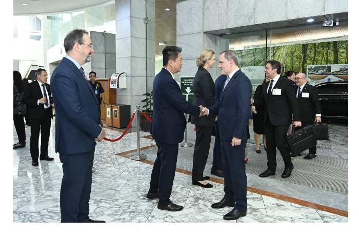 dzheykhun-bayramov-nakhoditsya-s-vizitom-v-bangkoke