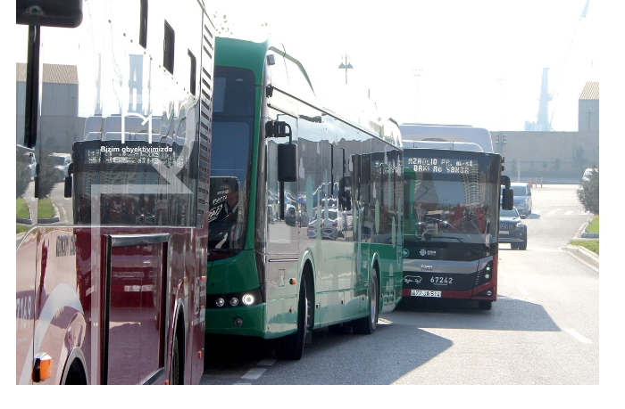 v-baku-prinyato-novoe-reshenie-v-svyazi-s-ostanovkoy-raboty-metro-chast-avtobusov-perevozit-passazhirov-besplatno