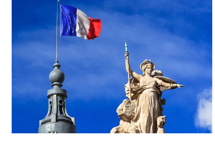 frantsiya-priznala-milliardnye-poteri-ot-voyny-na-blizhnem-vostoke