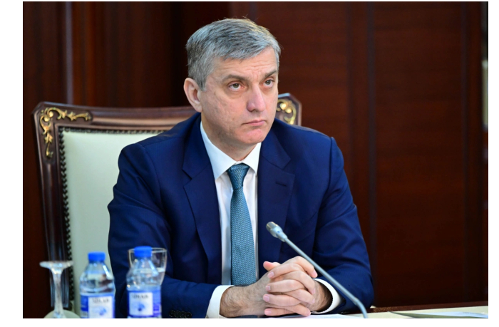 vyugar-gyulmamedov-predstavlyaet-v-milli-medzhlise-otchet-schetnoy-palaty