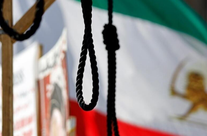 repressii-v-irane-rezhim-kaznil-dvukh-oppozitsionerov