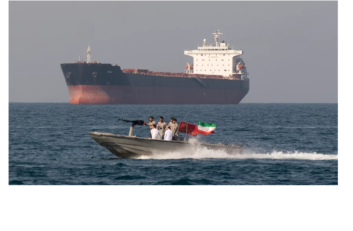 iranskie-vms-zaderzhali-dva-sudna-v-rayone-ormuzskogo-proliva