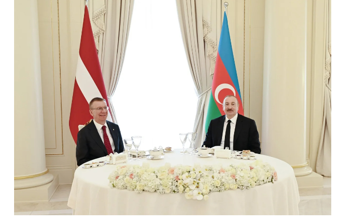 ot-imeni-ilkhama-alieva-dan-lanch-v-chest-edgarsa-rinkevichsa