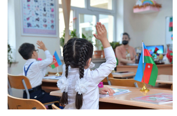 v-shkolakh-baku-izmeneny-daty-vesennikh-kanikul