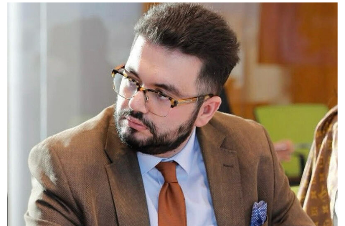 aslan-azimzade-ustoychivost-neftyanykh-dokhodov-trebuet-ostorozhnogo-i-vzveshennogo-podkhoda