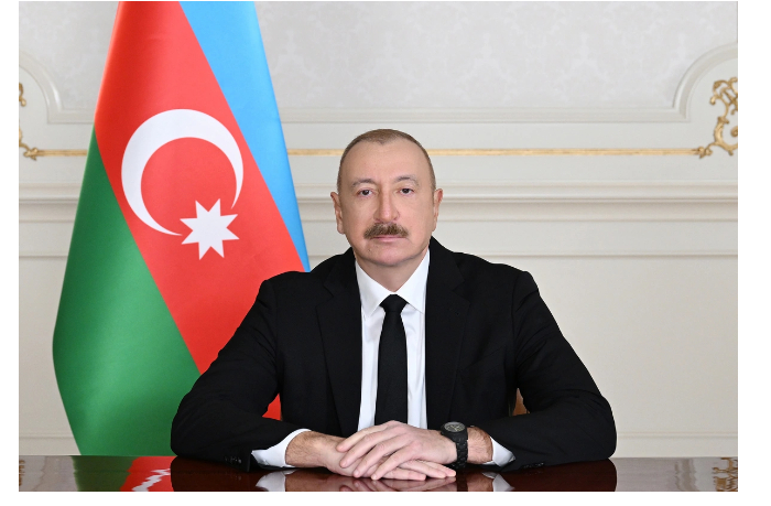 prezident-azerbaydzhana-nagradil-predprinimateley-medalyu-tereggi