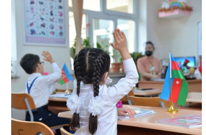 v-gosshkolakh-azerbaydzhana-izmenilis-pravila-priyoma-na-obuchenie-na-inostrannom-yazyke