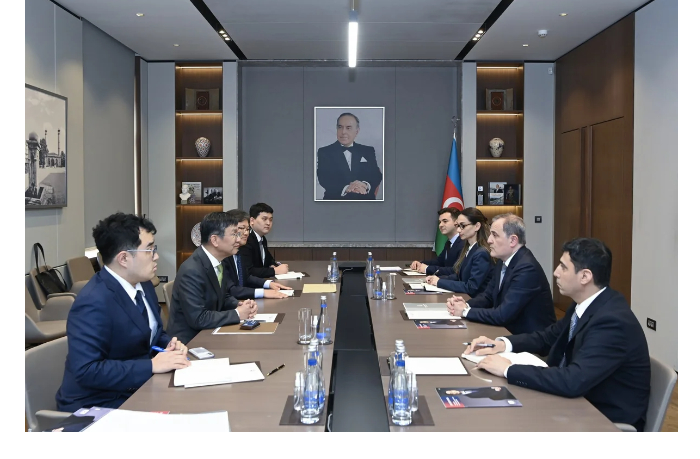 dzheykhun-bayramov-proinformiroval-chin-khyon-payka-o-mirnom-protsesse-v-regione