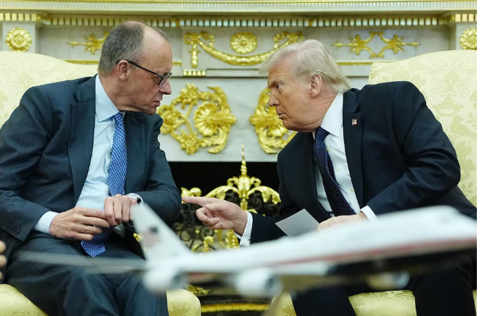 tramp-obidelsya-na-mertsa