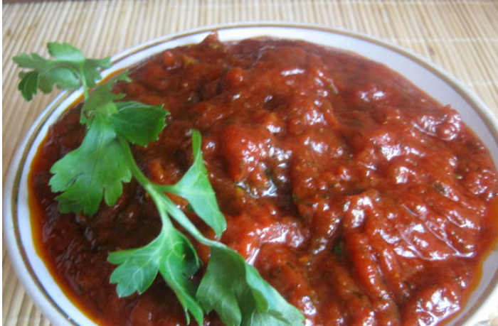 azerbaydzhan-uvelichil-import-ketchupa-iz-belarusi