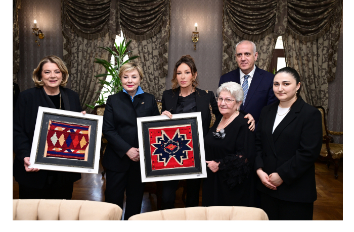 mekhriban-alieva-oznakomilas-v-tbilisi-s-muzeem-azerbaydzhanskoy-kultury-im-mirzy-fatali-akhundzade