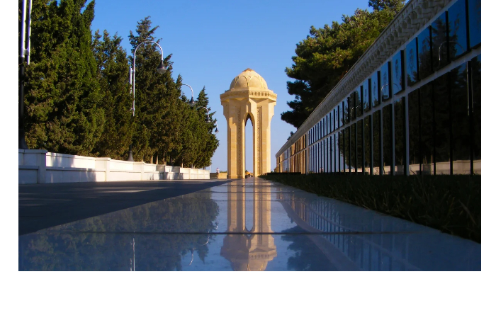 yermek-kosherbaev-i-nurlan-sauranbaev-posetili-alleyu-shekhidov-i-park-pobedy