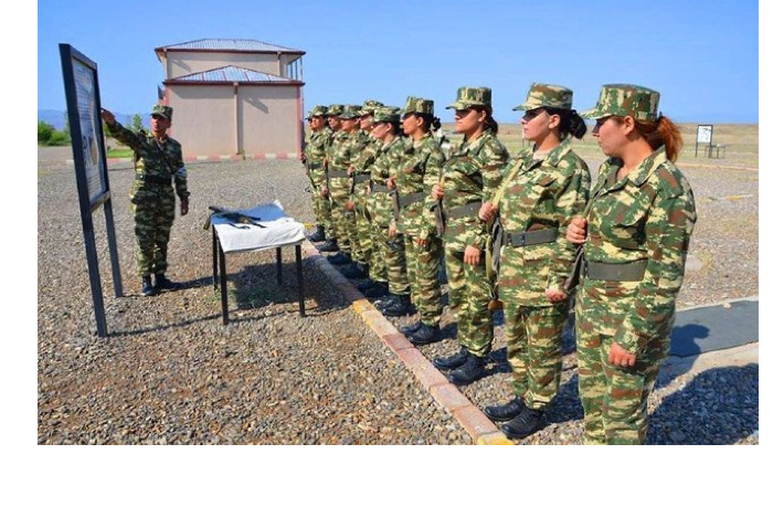 prezident-utverdil-sokrashchenie-sroka-sverkhsrochnoy-sluzhby-dlya-zhenshchin-voennosluzhashchikh