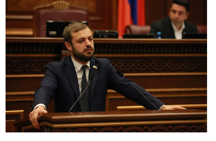 papoyan-bez-postavok-iz-azerbaydzhana-benzin-v-armenii-stoil-by-dorozhe