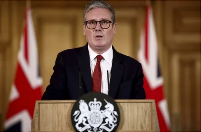 starmer-ne-ukhodit-v-otstavku-ya-ne-ostavlyu-stranu-v-khaose