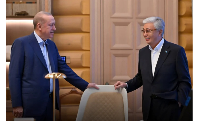 tokaev-i-erdogan-provodyat-vstrechu-v-astane