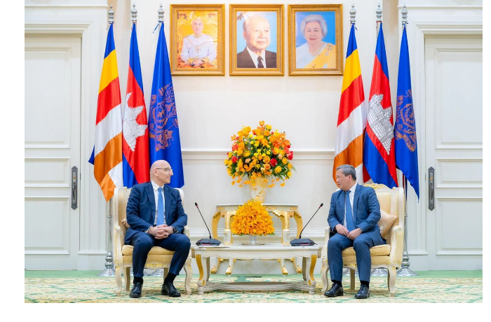 elchin-amirbekov-obsudil-s-rukovodstvom-kambodzhi-razvitie-otnosheniy-i-mirnyy-protsess-s-armeniey