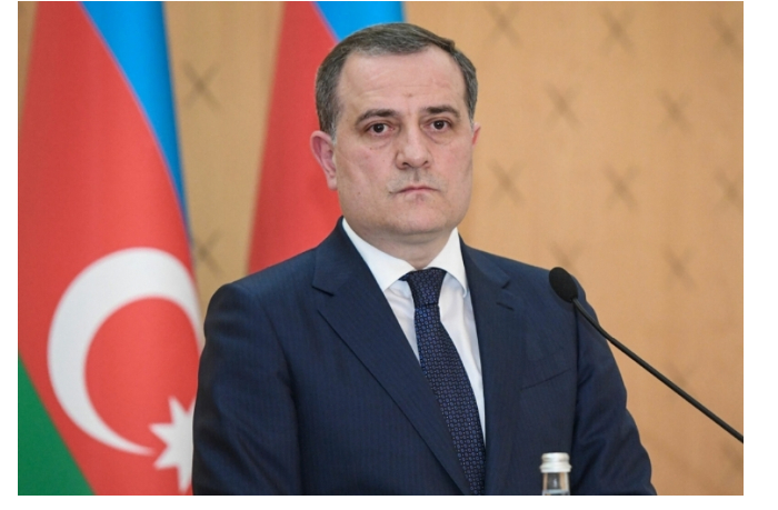 bayramov-baku-vystupaet-za-usilenie-sotrudnichestva-v-sfere-ii-v-ramkakh-otg