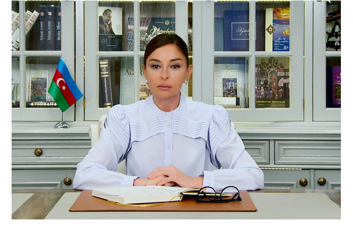 mekhriban-alieva-podelilas-publikatsiey-v-svyazi-s-tseremoniey-otkrytiya-wuf13-v-baku