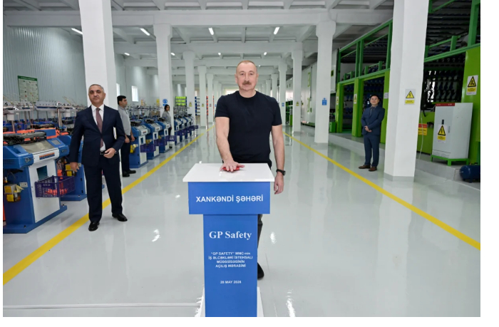 v-khankendi-sostoyalos-otkrytie-predpriyatiya-po-proizvodstvu-rabochikh-perchatok