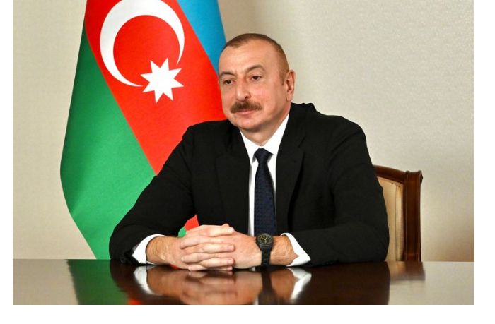 prezident-azerbaydzhan-postavil-v-armeniyu-12-tys-tonn-nefteproduktov