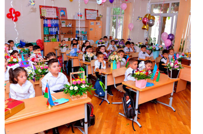 v-azerbaydzhane-nachinaetsya-priem-detey-v-pervyy-klass