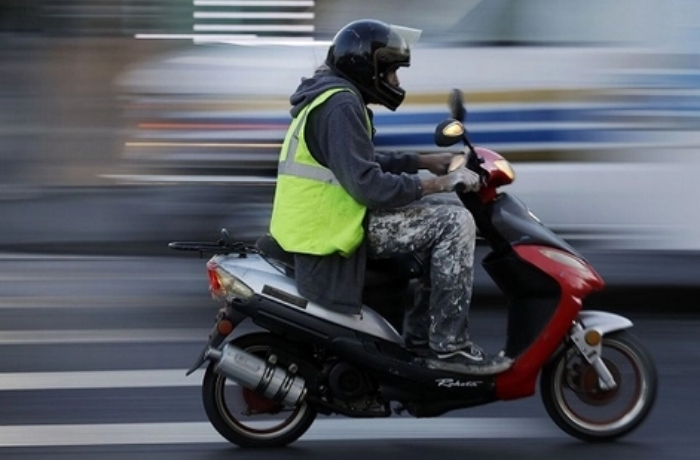 glushitel-yemu-v-moped