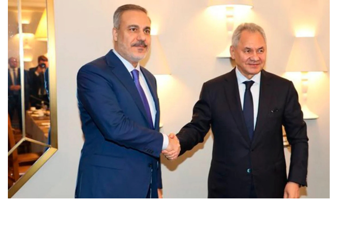 khakan-fidan-i-sergey-shoygu-obsudyat-v-moskve-situatsiyu-na-blizhnem-vostoke