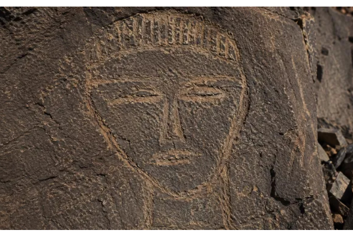 arkheologi-nashli-v-khakasii-naskalnyy-risunok-vozrastom-4-tysyachi-let